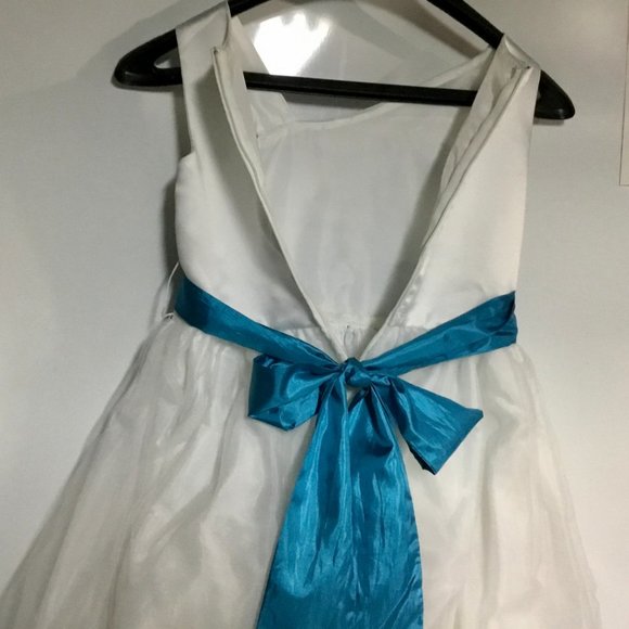 1st Communion/Flower Girl Dress-White W/Sash-Sz 7-Worn Once - Picture 9 of 12